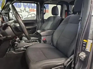 Jeep Gladiator 2022 4x4 Sport 4dr Cabina de Crew 5.0 ft. SB