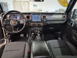 Jeep Gladiator 2022 4x4 Sport 4dr Cabina de Crew 5.0 ft. SB