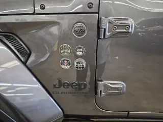 Jeep Gladiator 2022 4x4 Sport 4dr Cabina de Crew 5.0 ft. SB