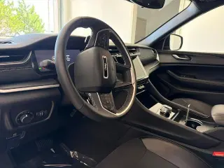 Jeep Grand Cherokee 2024 4x4 Laredo 4dr SUV