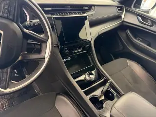 Jeep Grand Cherokee 2024 4x4 Laredo 4dr SUV