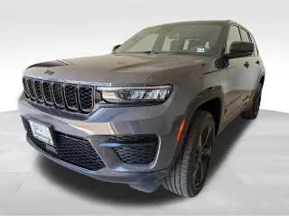 Jeep Grand Cherokee 2024 4x4 Laredo 4dr SUV
