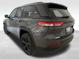 Jeep Grand Cherokee 2024 4x4 Laredo 4dr SUV