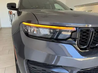 Jeep Grand Cherokee 2024 4x4 Laredo 4dr SUV