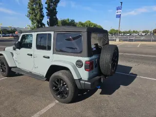 Jeep Wrangler 2023 4x4 Sahara 4xe 4dr SUV
