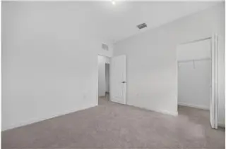 Propiedad en alquiler con 5 dormitorios y 2.5 baños en Homestead