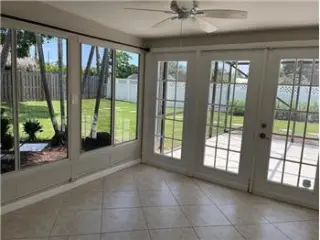 Propiedad de alquiler con 3 dormitorios y 2 baños en Boca Raton