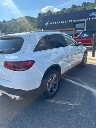 Mercedes-Benz GLC 2022 GLC 300 4dr SUV