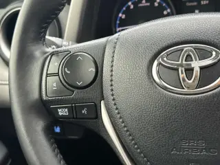 Toyota RAV4 2017 XLE 4p SUV
