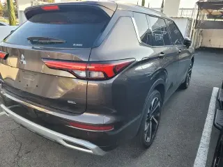 Mitsubishi Outlander 2023 AWD SE 4 puertas SUV