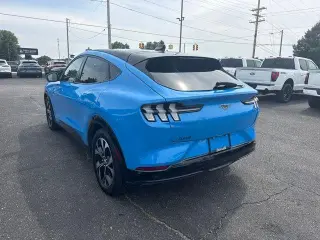 Ford Mustang Mach-E 2023 AWD Premium 4dr SUV
