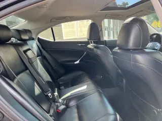 Lexus IS 250 2011 AWD 4dr Sedán