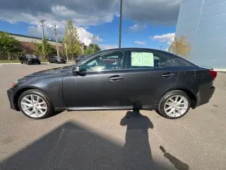 Lexus IS 250 2011 AWD 4dr Sedán