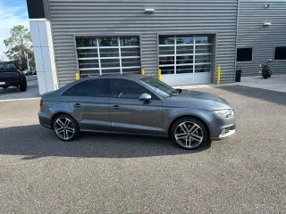 Audi A3 2017 2.0T Premium 4dr Sedán
