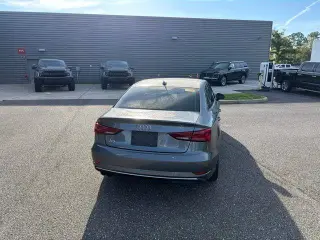 Audi A3 2017 2.0T Premium 4dr Sedán