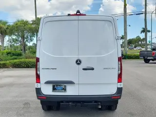 Mercedes-Benz Sprinter 2024 3500XD 3dr 144 in. WB Furgón de Carga