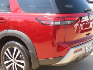 Nissan Pathfinder 2023 Platinum 4p SUV