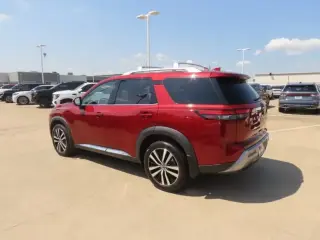 Nissan Pathfinder 2023 Platinum 4p SUV