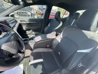 Toyota Camry 2025 XSE 4p Sedan