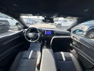 Toyota Camry 2025 XSE 4p Sedan