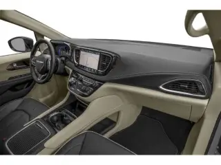 Chrysler Pacifica 2025 Limited Minivan 4p