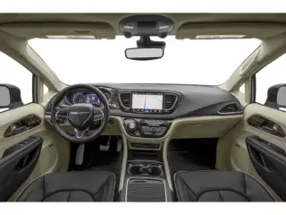 Chrysler Pacifica 2025 Limited Minivan 4p