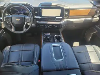 Chevrolet Silverado 1500 2022 4x2 High Country 4dr Crew Cab 5.8 ft. SB