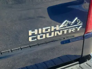 Chevrolet Silverado 1500 2022 4x2 High Country 4dr Crew Cab 5.8 ft. SB