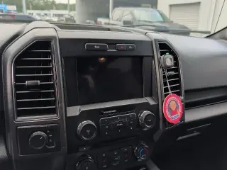 Ford F-150 2018 4x4 XLT 4p SuperCrew 5.5 ft. SB