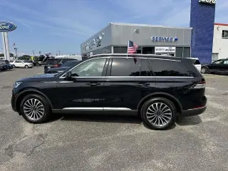 Lincoln Aviator 2023 AWD Estándar 4p SUV