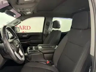 GMC Sierra 1500 2021 4x4 Elevation 4p Cabina de Tripulante 5.8 ft. CB