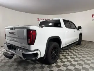 GMC Sierra 1500 2021 4x4 Elevation 4p Cabina de Tripulante 5.8 ft. CB