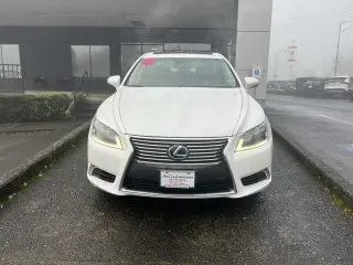 Lexus LS 460 2016 Tracción Total 4p Sedán
