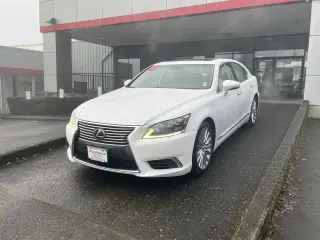 Lexus LS 460 2016 Tracción Total 4p Sedán
