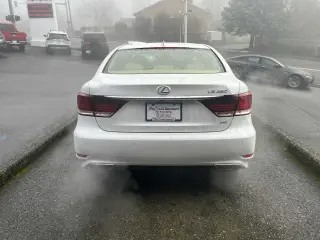 Lexus LS 460 2016 Tracción Total 4p Sedán