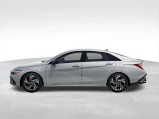 Hyundai ELANTRA 2026 SEL Sport Premium 4p Sedan