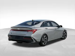 Hyundai ELANTRA 2026 SEL Sport Premium 4p Sedan