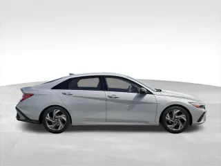 Hyundai ELANTRA 2026 SEL Sport Premium 4p Sedan