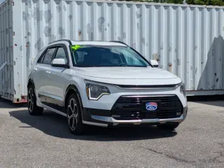 Kia Niro 2024 EX Touring 4p Crossover