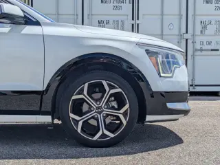 Kia Niro 2024 EX Touring 4p Crossover