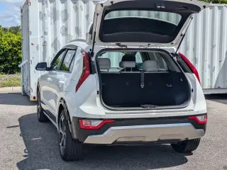 Kia Niro 2024 EX Touring 4p Crossover
