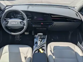 Kia Niro 2024 EX Touring 4p Crossover