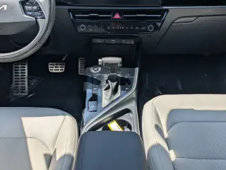 Kia Niro 2024 EX Touring 4p Crossover