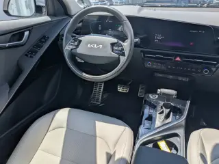 Kia Niro 2024 EX Touring 4p Crossover