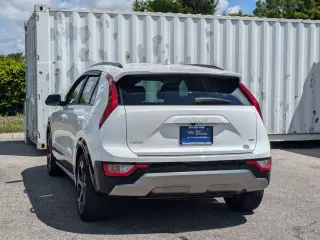 Kia Niro 2024 EX Touring 4p Crossover