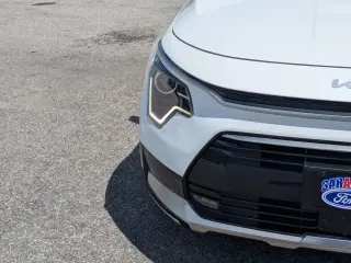Kia Niro 2024 EX Touring 4p Crossover