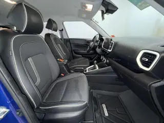 Hyundai VENUE 2024 Limited 4p Crossover