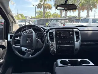 Nissan Titan XD 2018 4x4 S 4dr Crew Cab