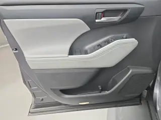Toyota Highlander 2023 AWD L 4p SUV
