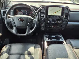 Nissan Titan 2021 4x4 SV 4dr Crew Cab 5.6 ft. SB